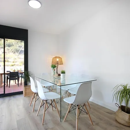 Atico Con Terraza Y Vistas A La Montana En Arenys By Alterhome Apartment Arenys de Munt